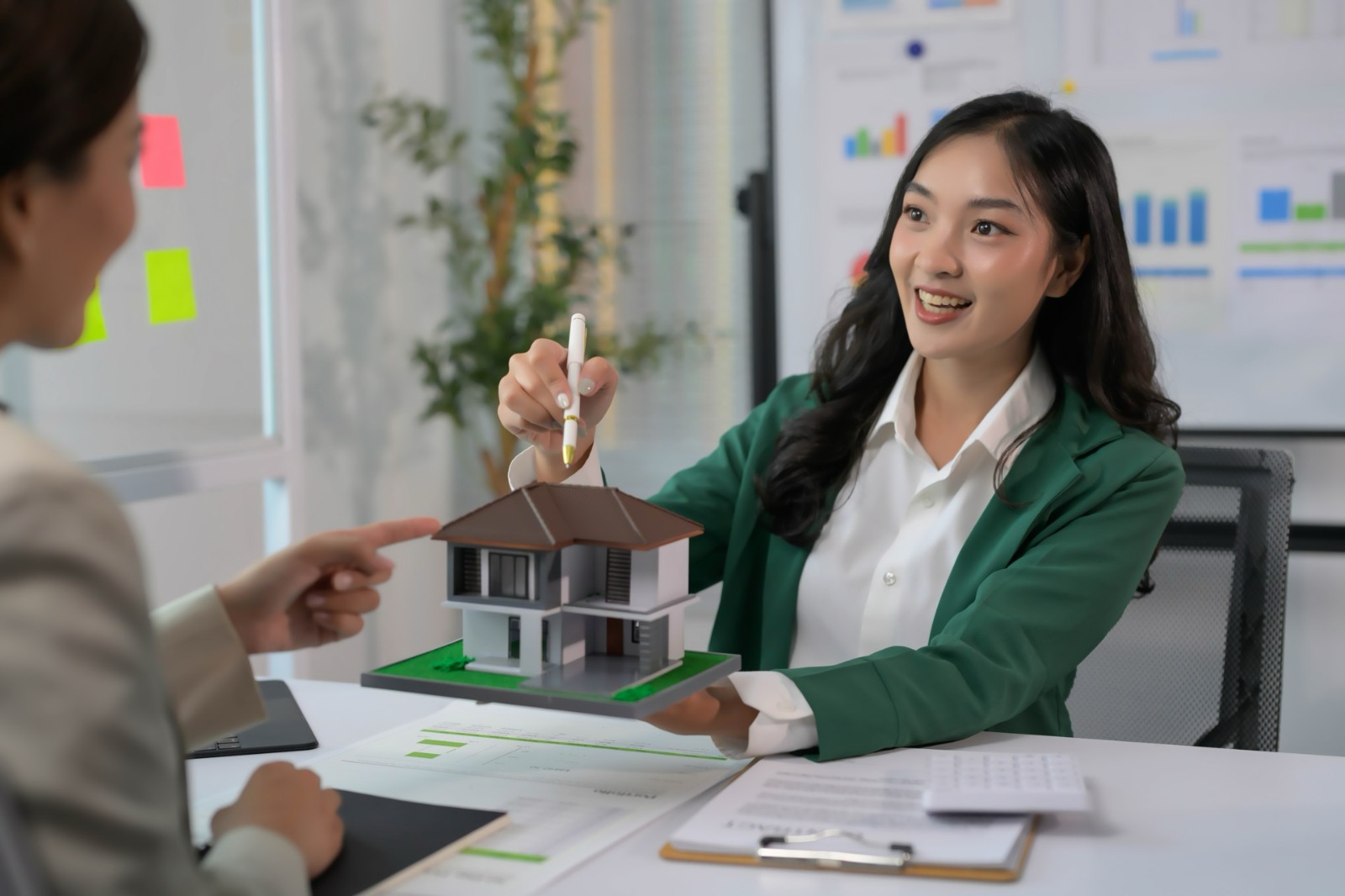 How Do Mortgage Calculators Determine My Monthly Payment?